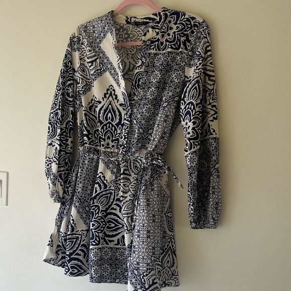 Zara Blue and White Patterned Dress - Picture 5 of 16